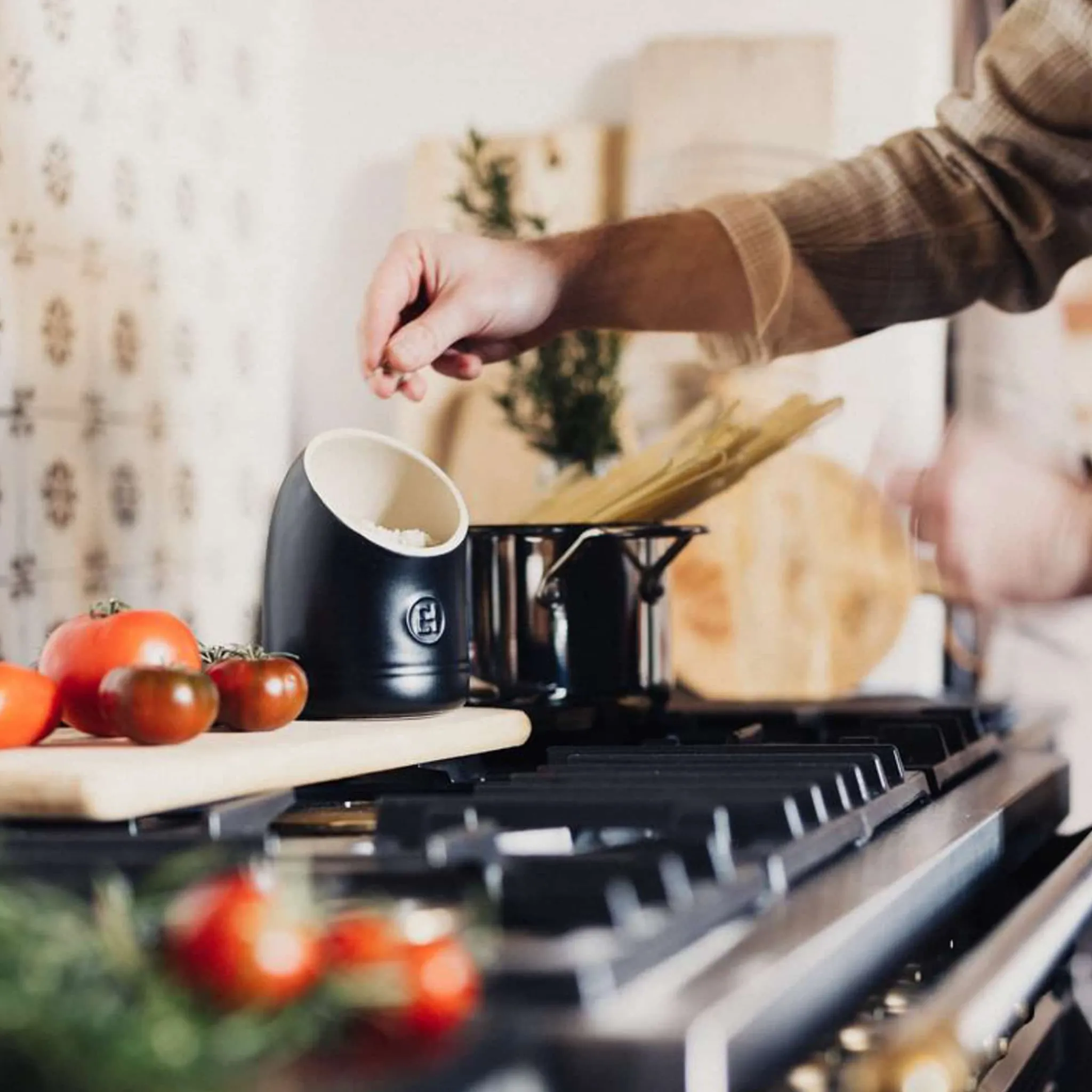 Emile Henry Black Salt Pig, 15.5cm New