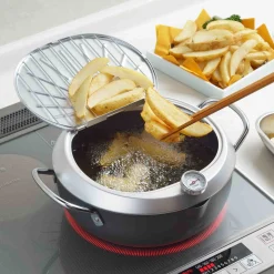 Gogi Japanese Tempura Frying Pot with Temperature Probe & Drip Rack