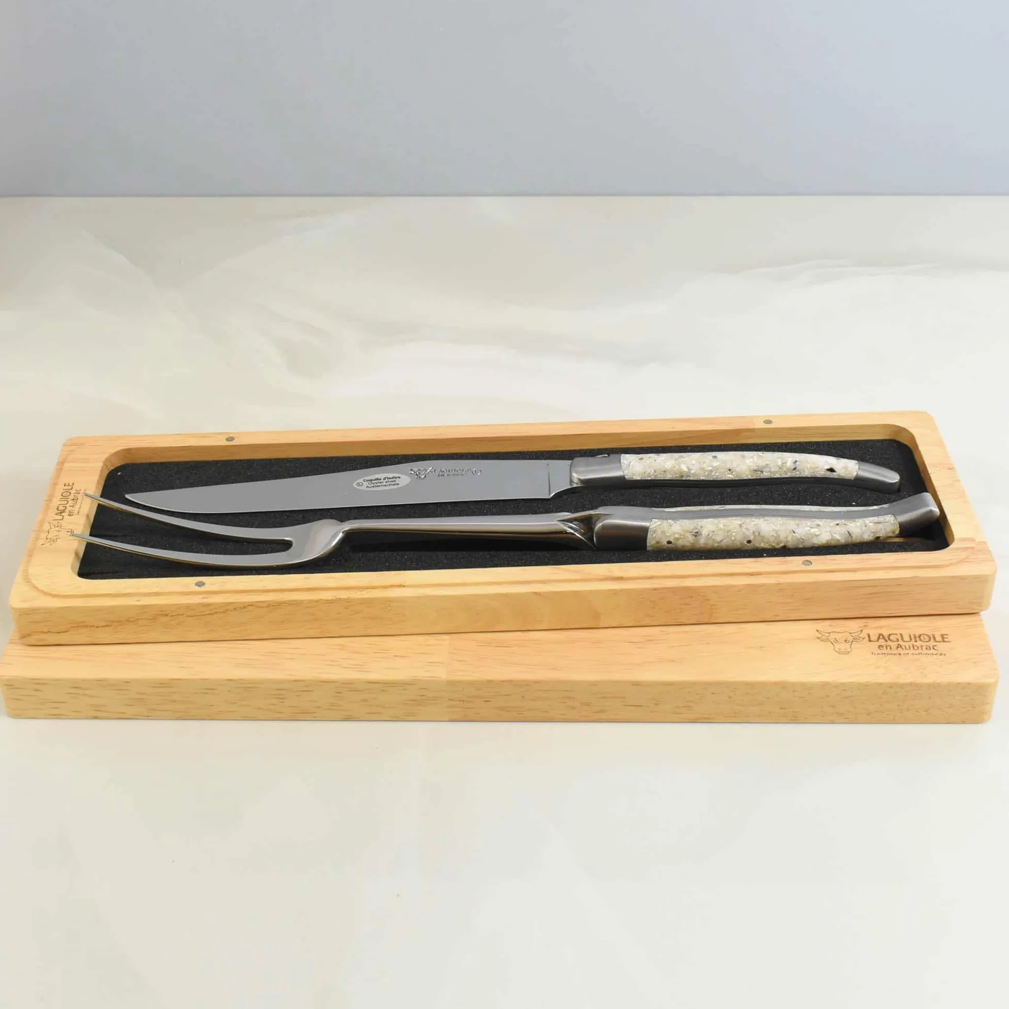 Laguiole en Aubrac Oyster Shell Handle Carving Set Sale