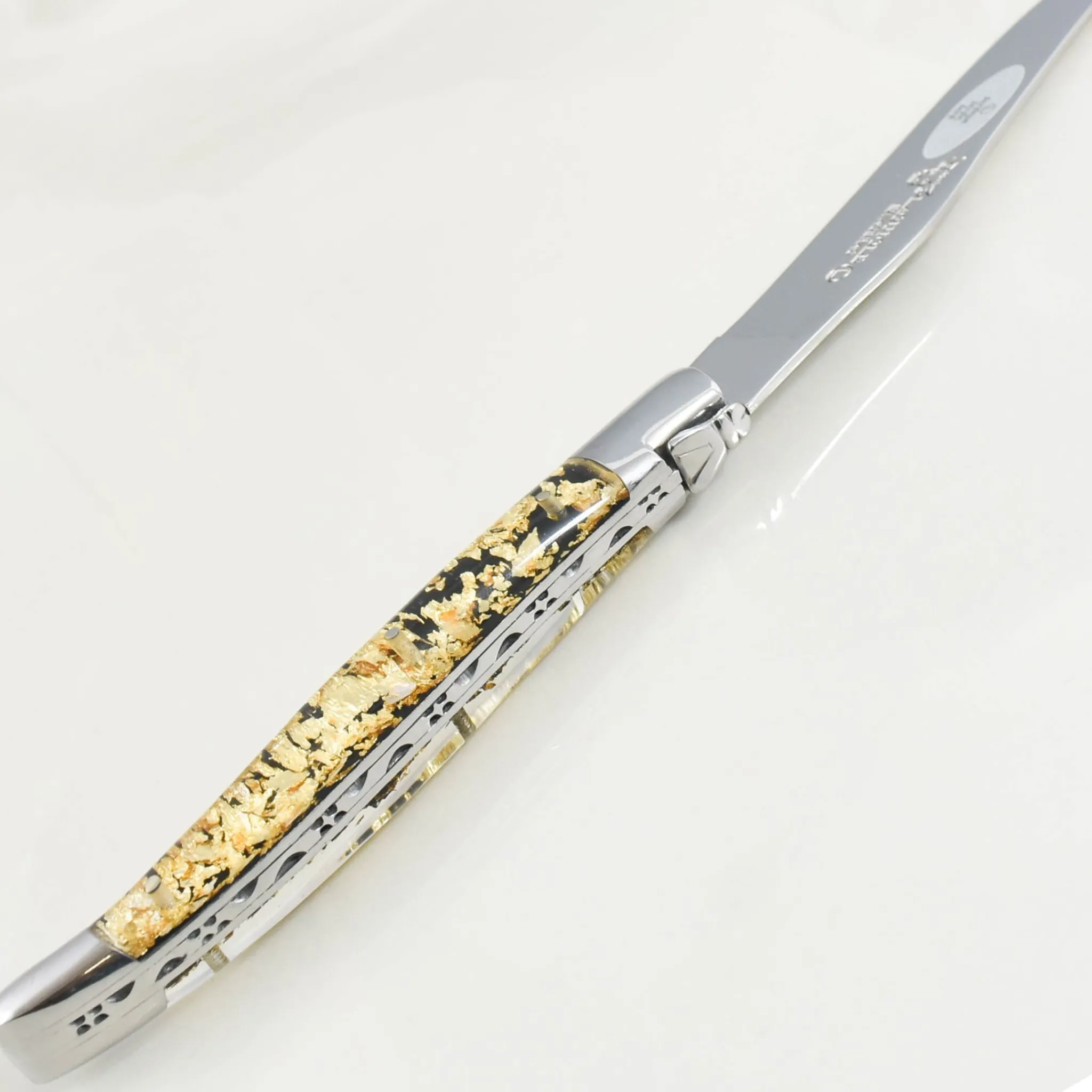 Laguiole en Aubrac Soft Cheese Knife, Gold Foil Best