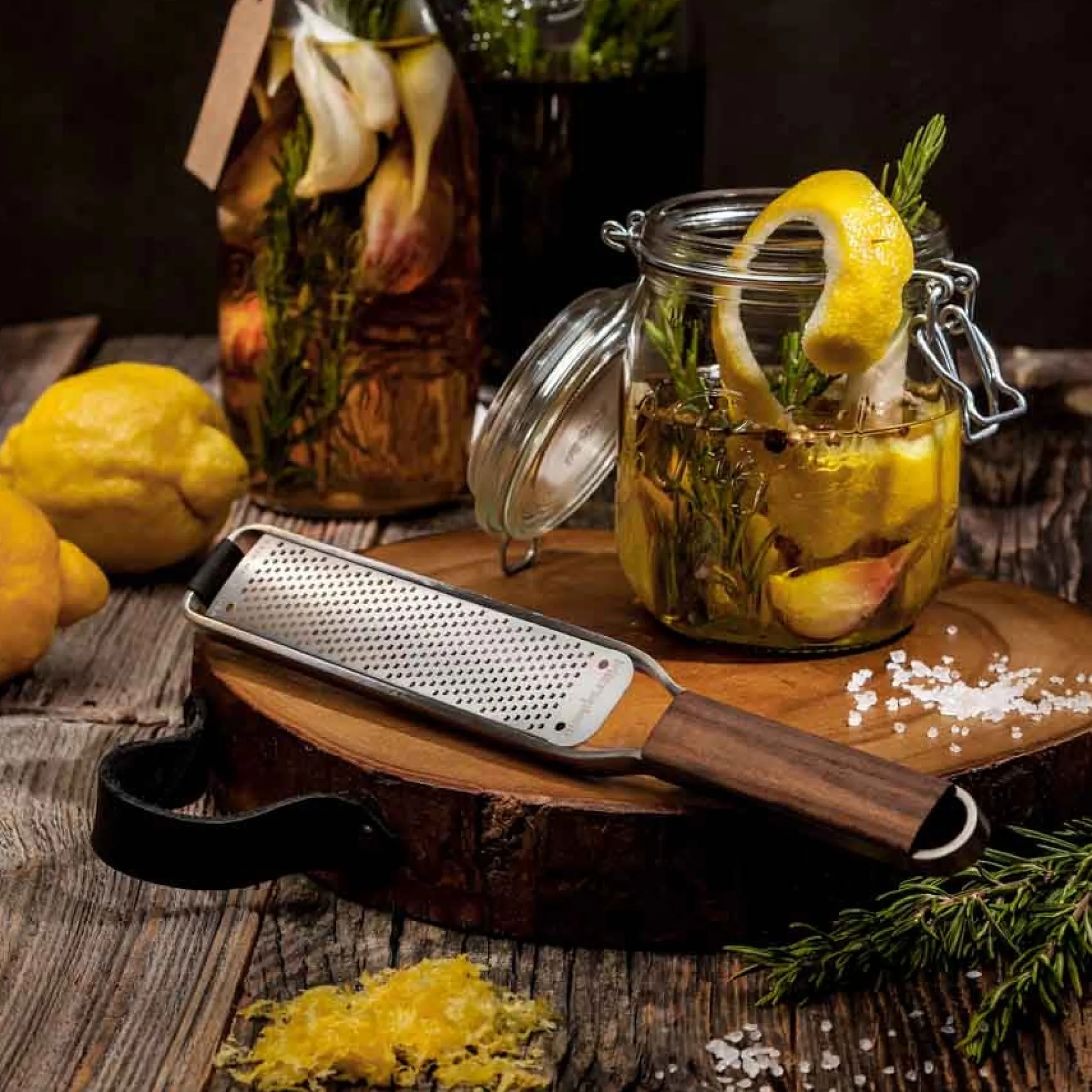 Microplane Master Series Walnut Handle Zester