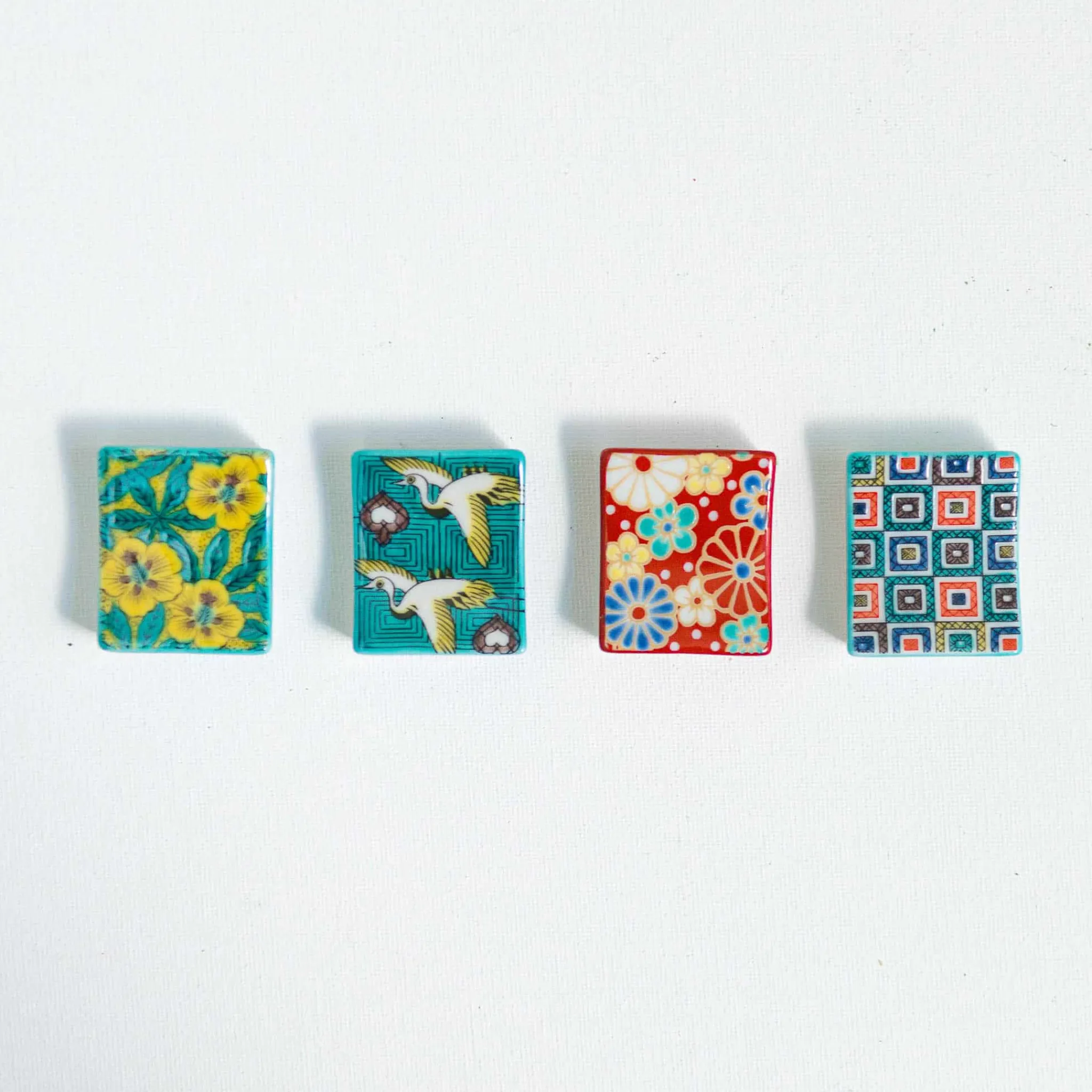 Seikou Porcelain Aoi Floral Chopsticks Rest Best